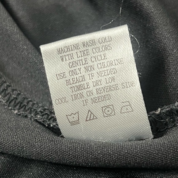 Almost Famous Black Floral Dress - Medium - Picture 12 of 12